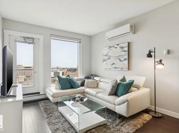 10410 102nd Ave NW #905, Edmonton, AB T5J 0E9