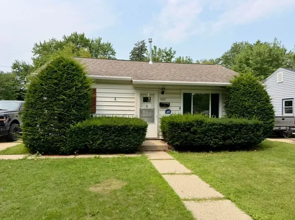 5825 N 38th St, Milwaukee, WI 53209