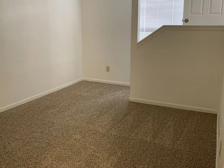 Emerald Cove Apartments — Photo 143