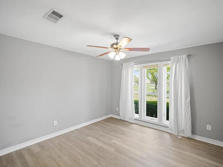 6215 S Braeswood Blvd — Photo 17