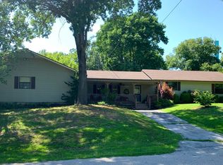 620 Wyandotte St, Seneca, MO 64865