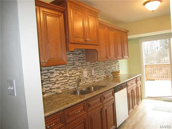 5th image of 3334 Maryalan Ct