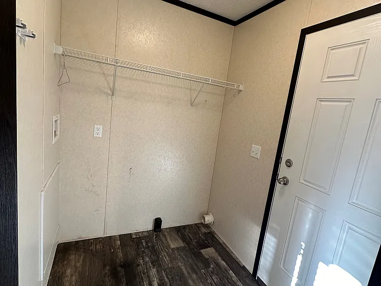 766 Hawick Cir — Photo 10