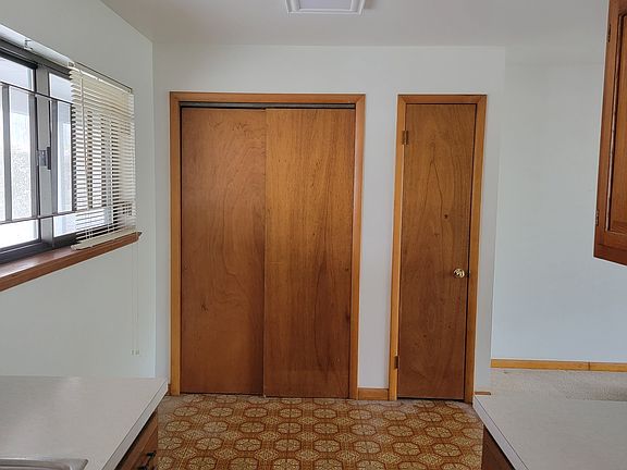 5th image of 14 Taylor Ave #1D