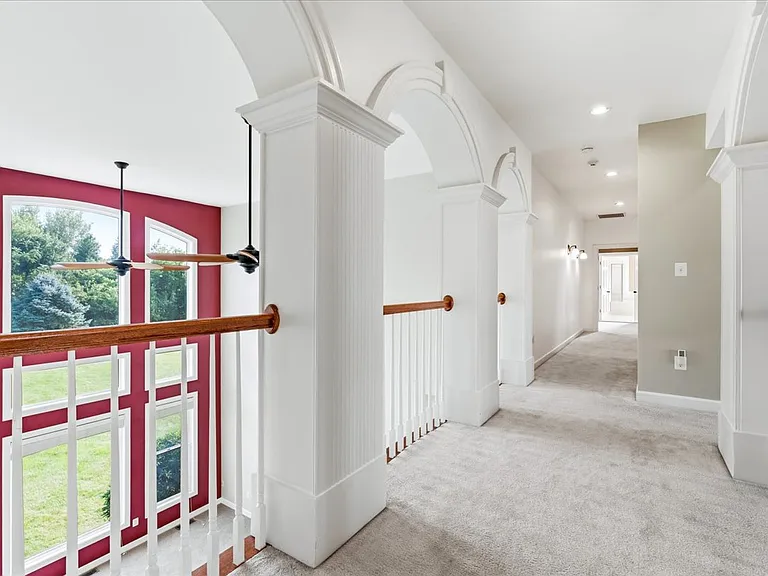 Upstairs bedroom hallway