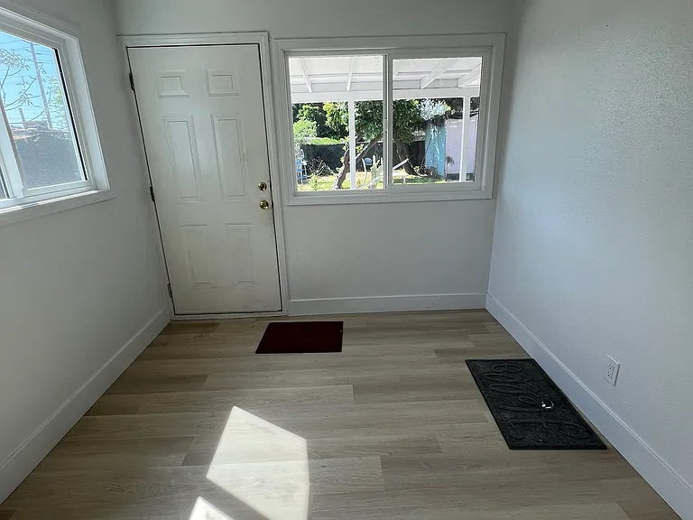 16814 E Benbow St — Photo 3