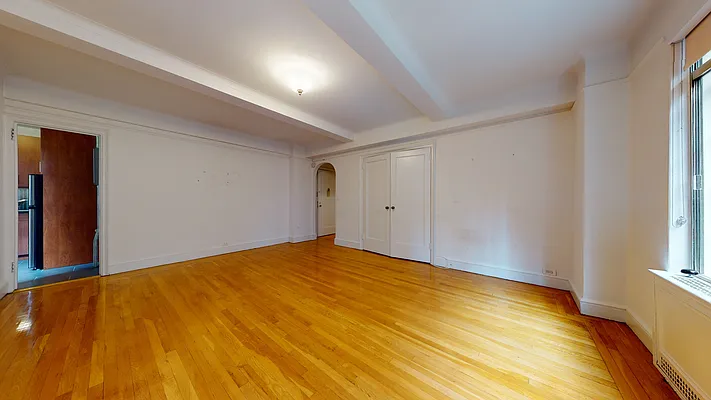 Rented by Bond New York | media 20