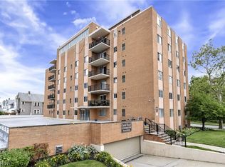 12029 Clifton Blvd APT 204, Lakewood, OH 44107