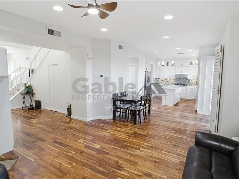 27946 Periwinkle Ln — Photo 8
