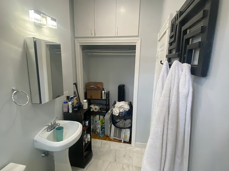 42 Rindge Ave #2A — Photo 8