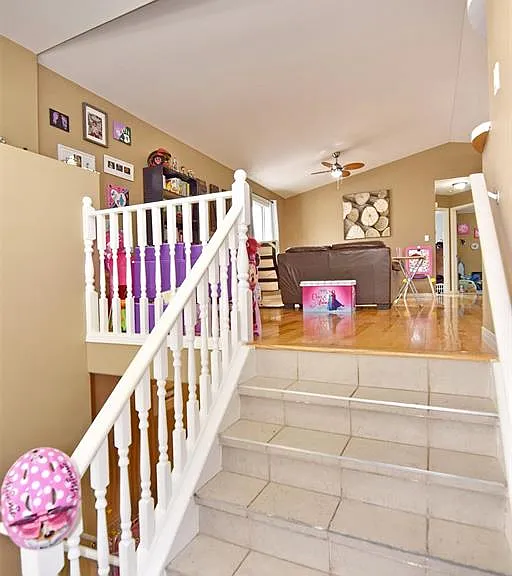 1003 Silverdale Dr #UPPER — Photo 17