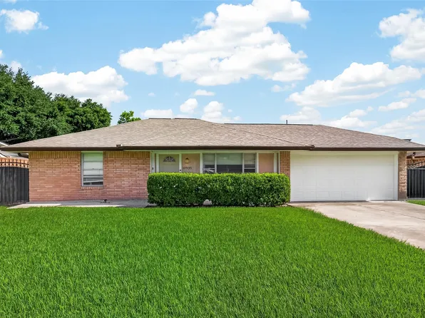 10935 Timberoak Dr, Houston, TX 77043