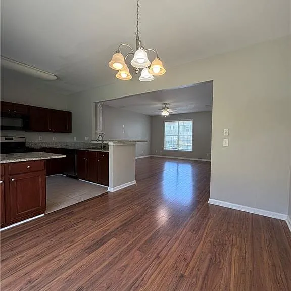 1059 Prestwyck Ct — Photo 5