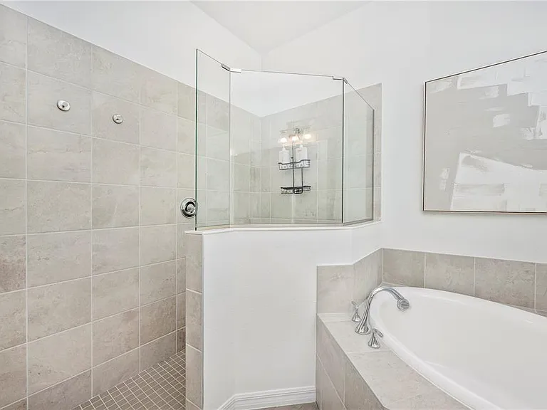 17662 Santorini Ct — Photo 27