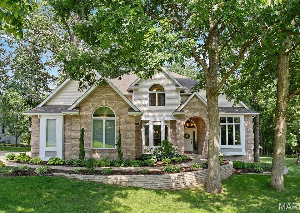 1st image of 3627 Willoughby Cir