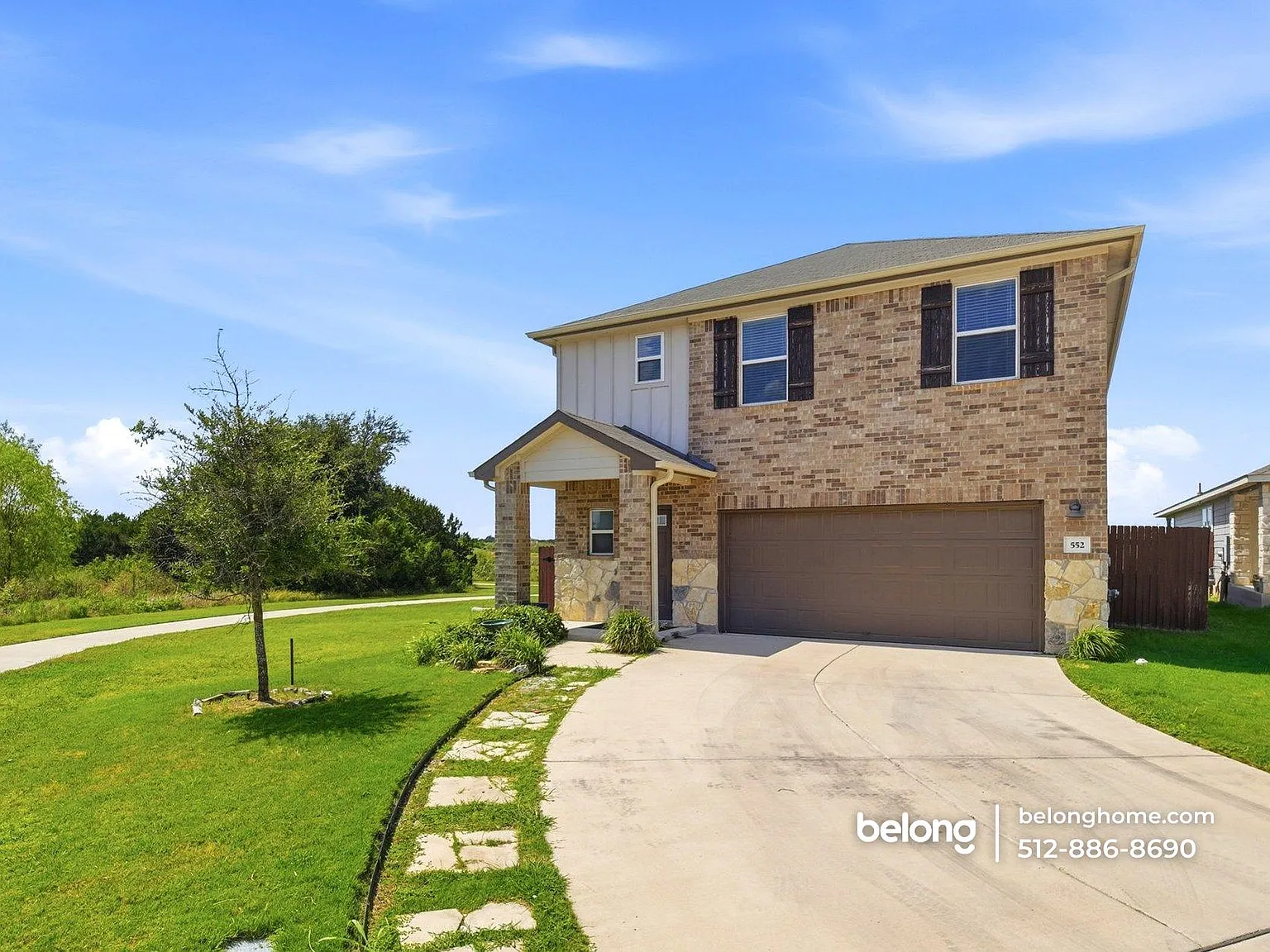 4 bed, 2.5 bath, 2021 sqft, $2,195 — Photo 2
