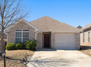 884 Cody Cir, Fultondale, AL 35068