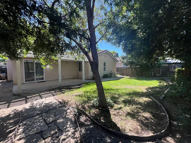 9814 Paso Fino Way — Photo 41