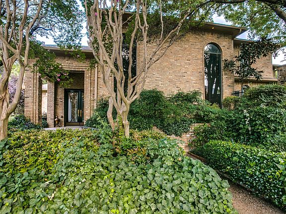 3rd image of 7532 Glen Albens Cir