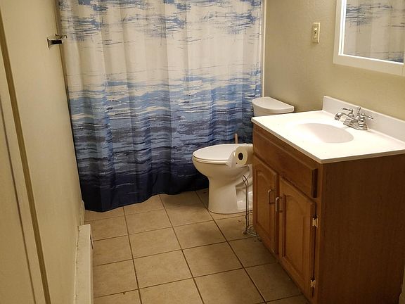 5th image of 228 Tomb St #B