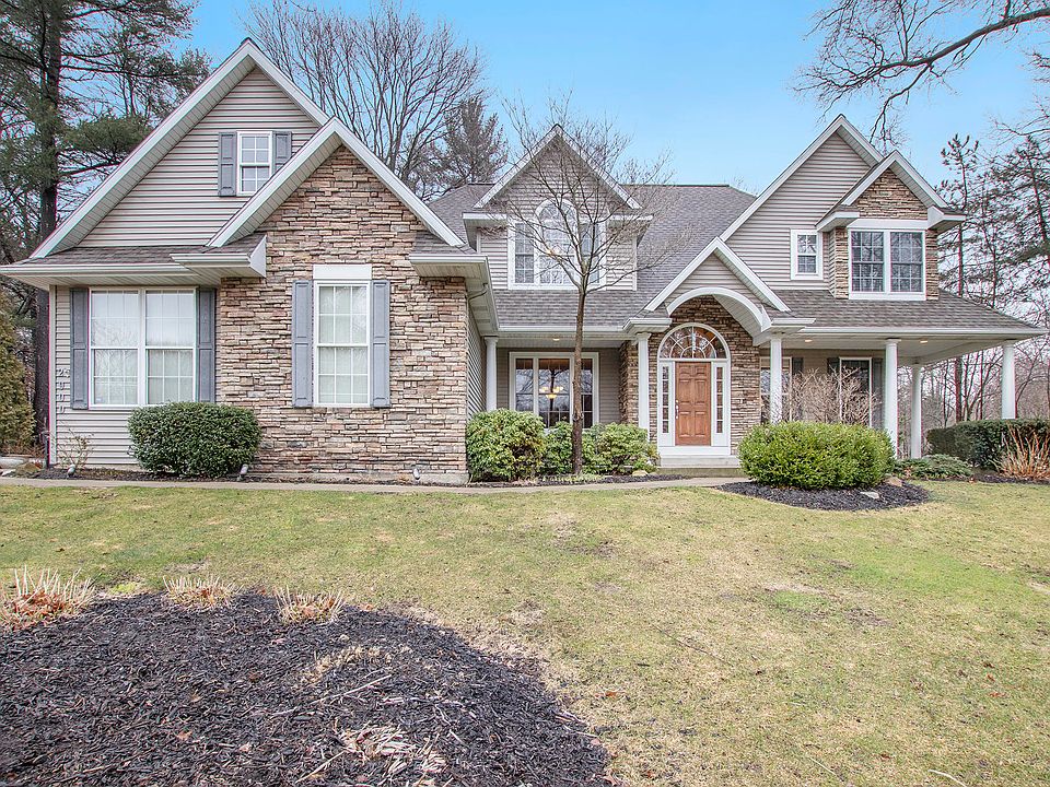 1st image of 2900 Foxboro Ln