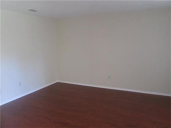 5th image of 2336 Deerlick Ln