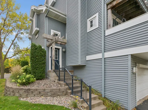 15665 24th Ave N Unit A, Plymouth, MN 55447