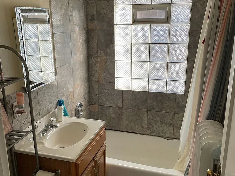 1544 N Humboldt Ave — Photo 4