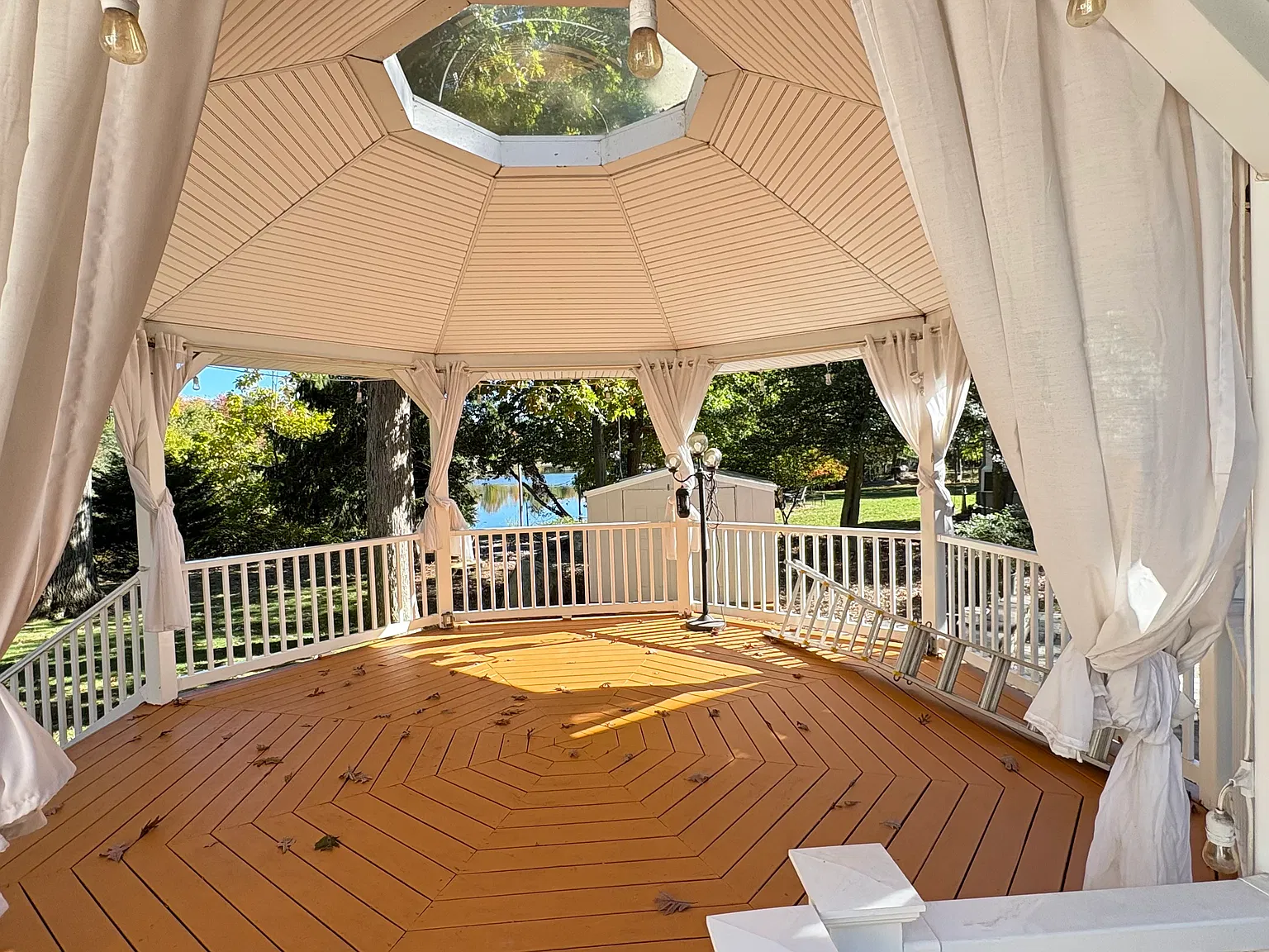 4 bed, 3299 sqft, $6,750 — Photo 4