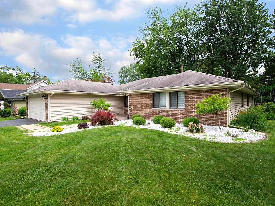 1st image of 1607 Arlington Dr