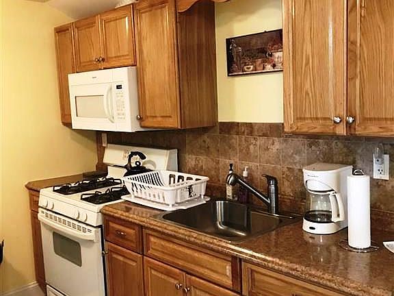 3rd image of 63 E Kenoza Pl