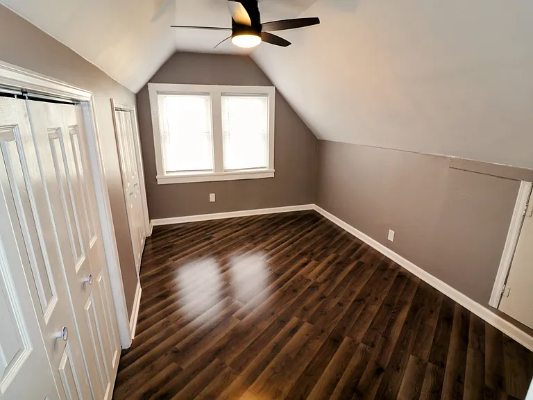 457 Vernon Ave — Photo 1