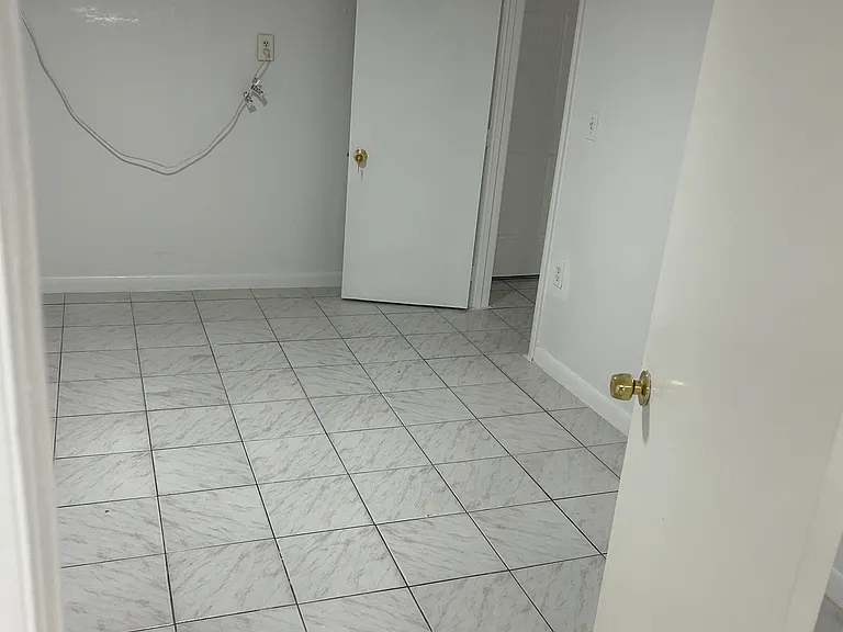 2916 NW 31st St #2 — Photo 5