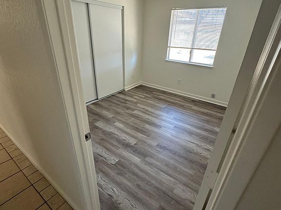 5th image of 15312 Greenrock Ave