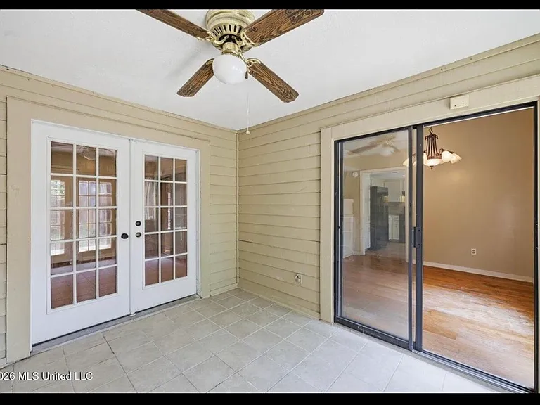 5 Shore Dr — Photo 17