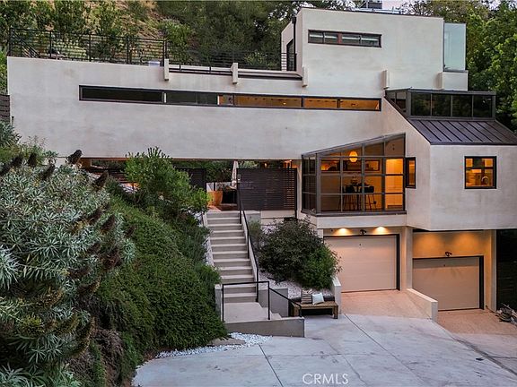 2nd image of 10443 Corfu Ln