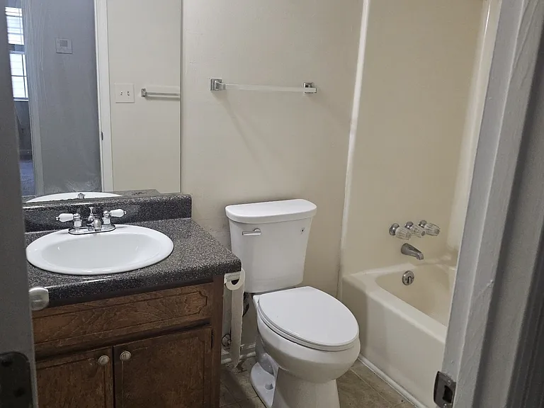 5906 Summerglen Ln — Photo 6
