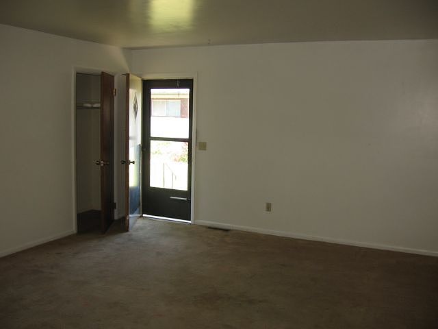 2nd image of 1505 Avenue E