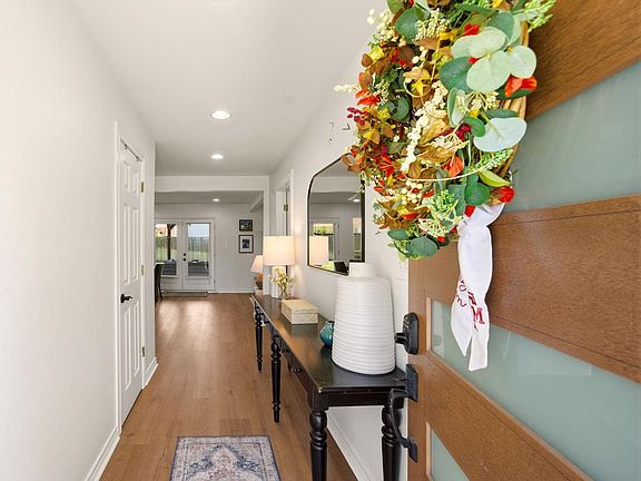 4th image of 1108 Wakefield Dr