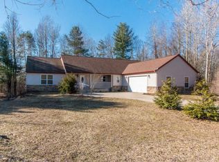 840 S Sunset Pnes, Sparta, MI 49345