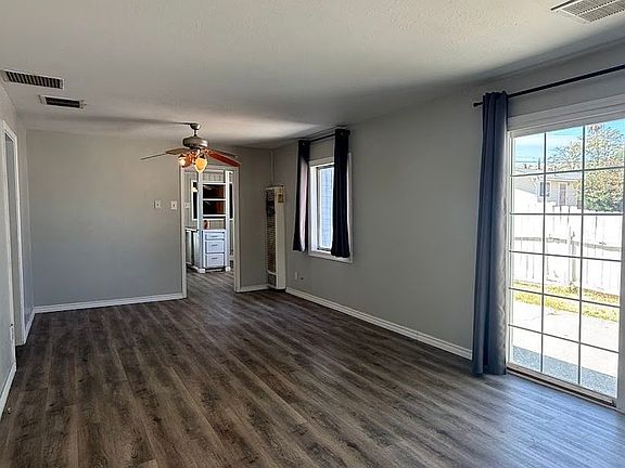 4th image of 229 Philippine St
