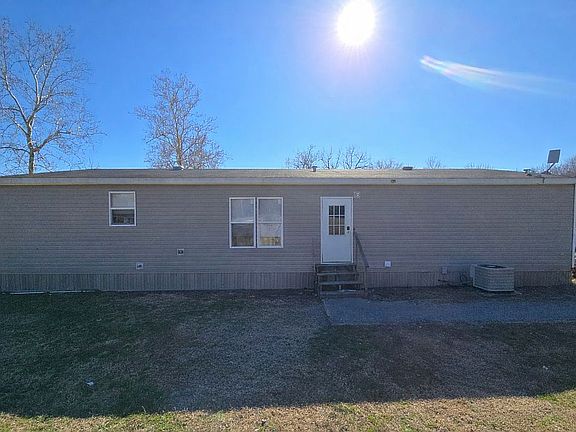2nd image of 1825 Center Grove Rd