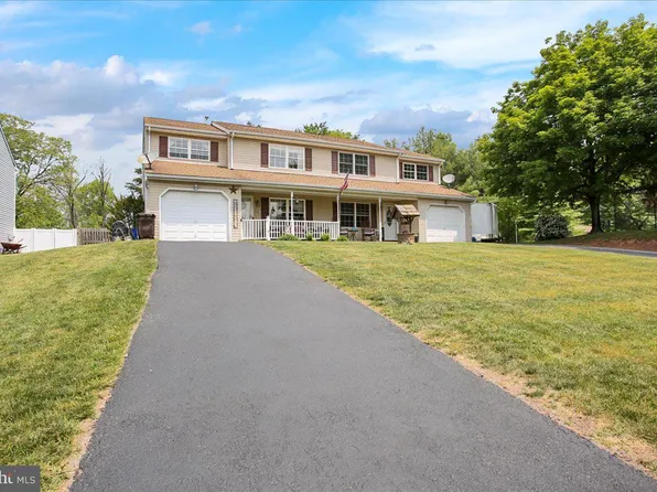 1303 Budd St, Birdsboro, PA 19508