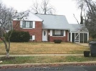 6914 Gilbert St, Springfield, VA 22150