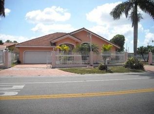 585 SW 132nd Ave, Miami, FL 33184