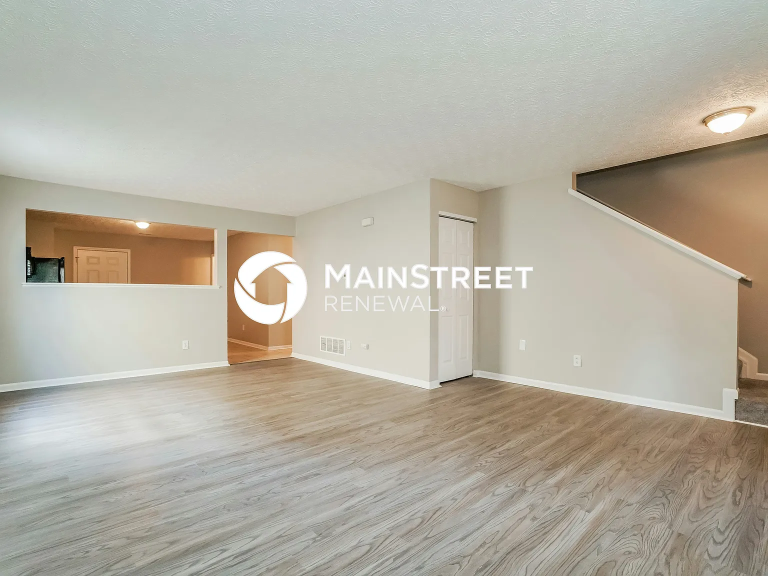 8123 Royal Elm Dr — Photo 4