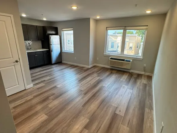 191 Governor St, Paterson, NJ