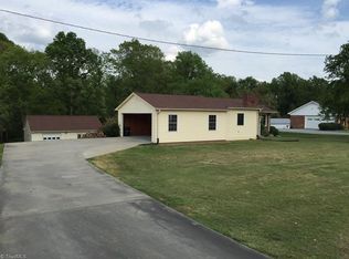 423 Waitman Rd, Lexington, NC 27295