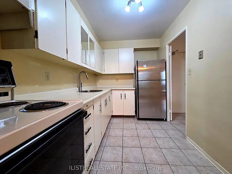 5 Massey Sq #407 — Photo 7