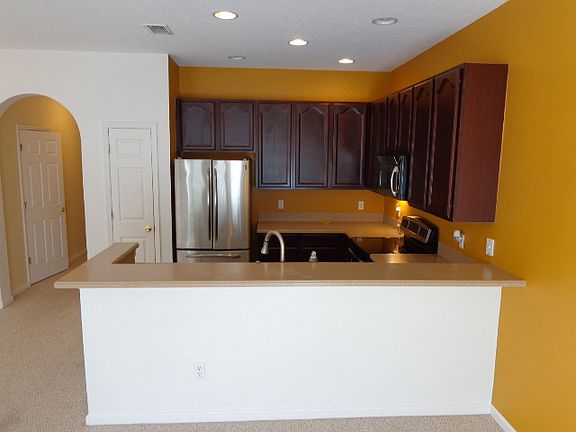 2nd image of 10344 Park Commons Dr